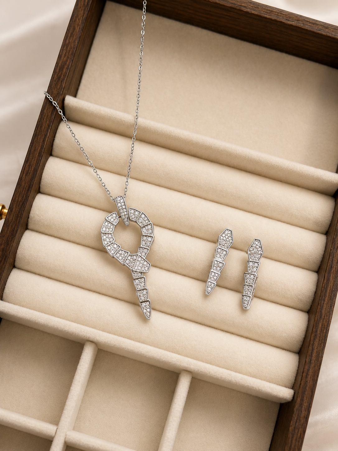 Silver set