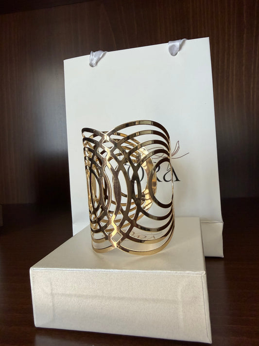Hand cuff