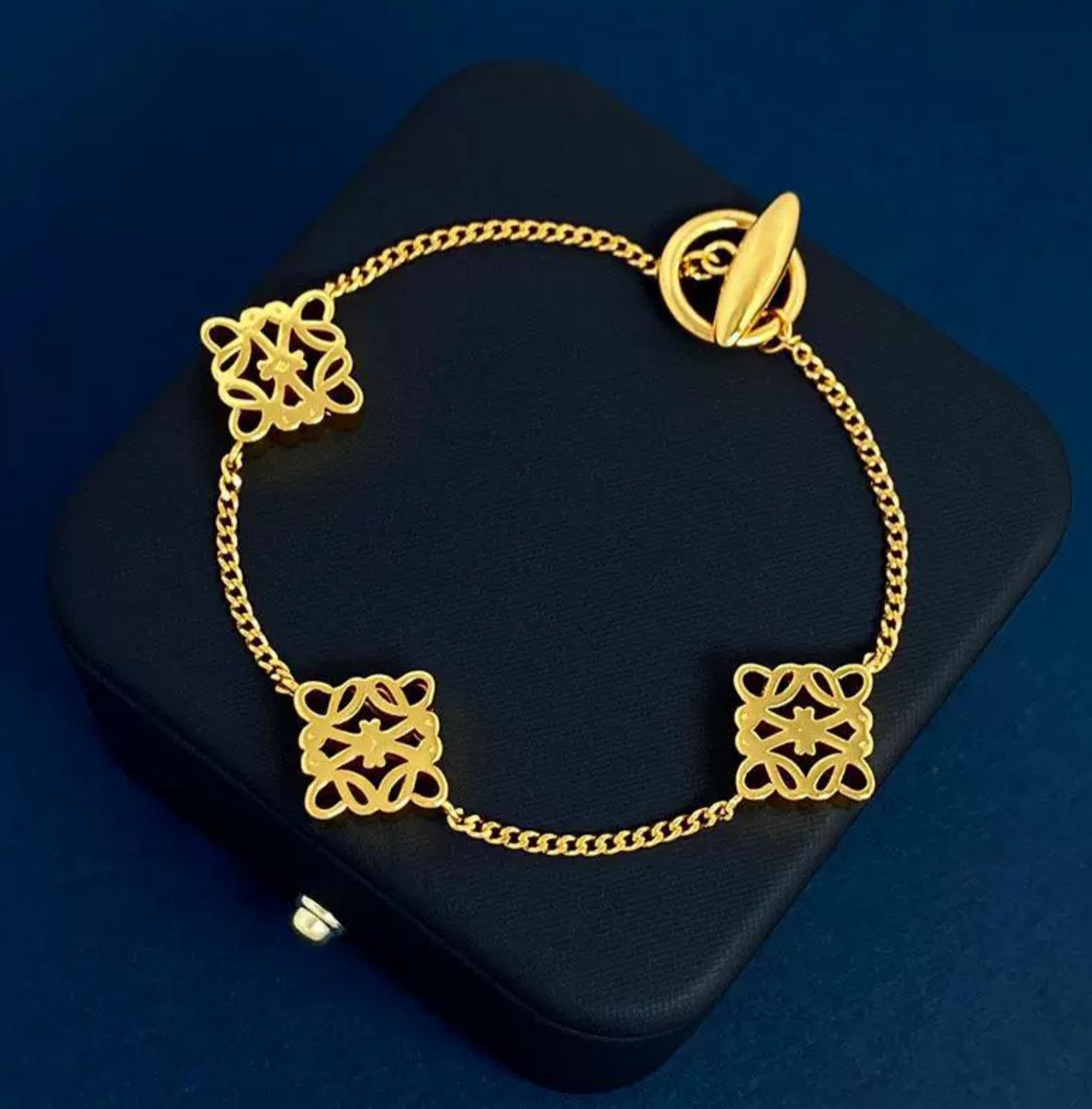 Loewe Set ( 3 pieces)