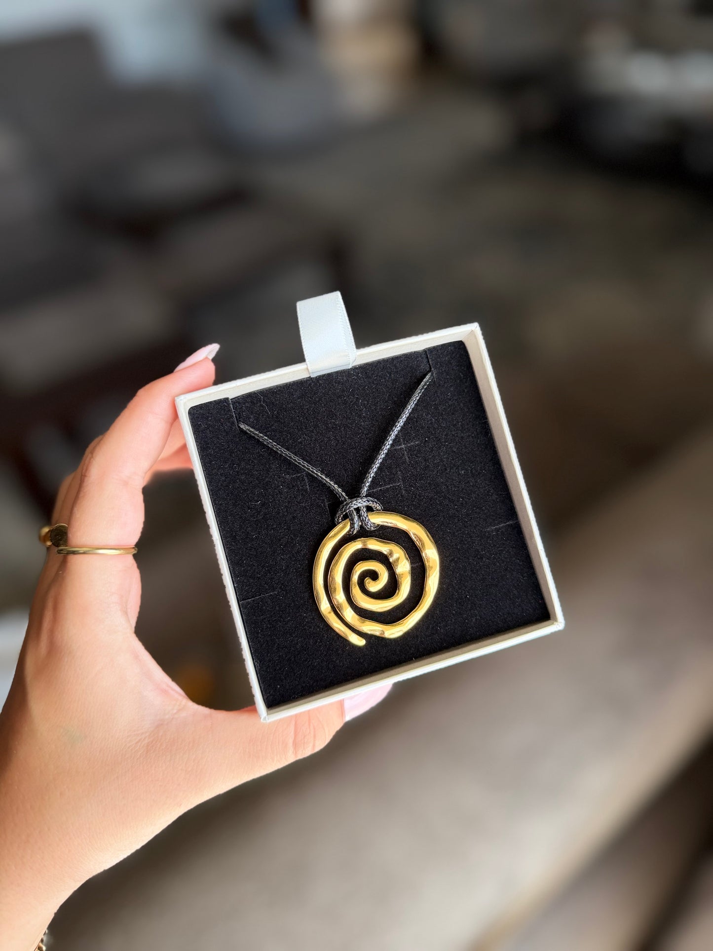 Spiral necklace