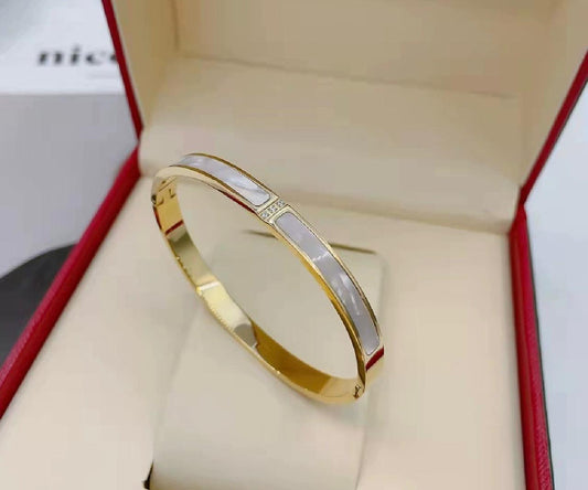 Gold bangle