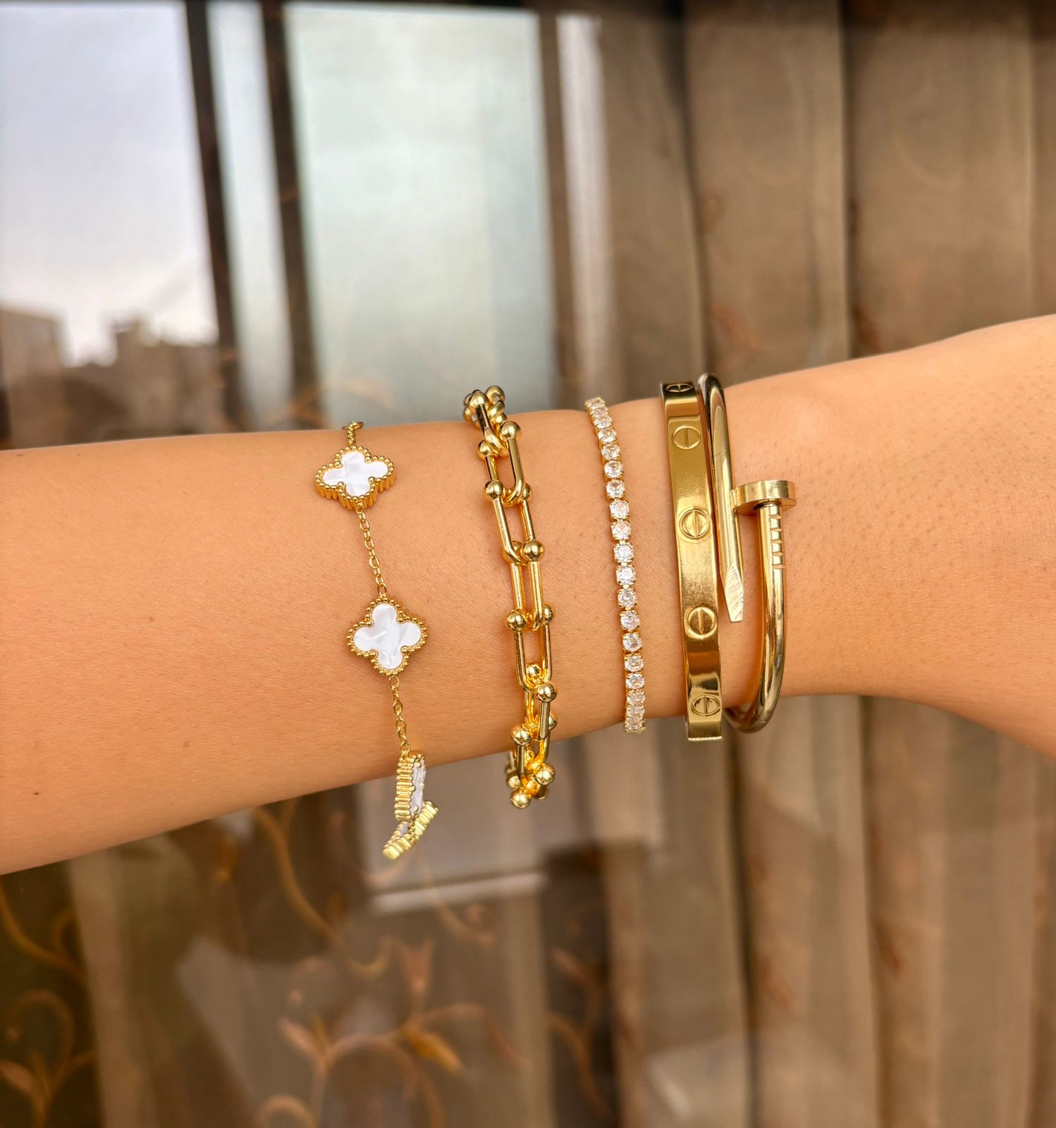 Aura Stack