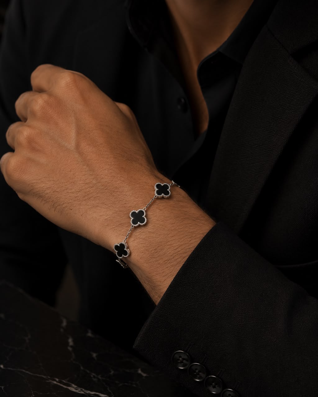 Luxurious Van Cleef